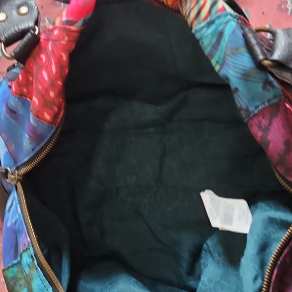 Shoulder Bag - Picture 4 of 7